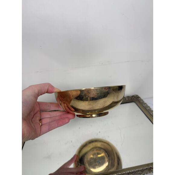 Vintage Solid Brass Pedestal Bowl , Trinket box , Made in India , Brass Planter - Picture 8 of 10